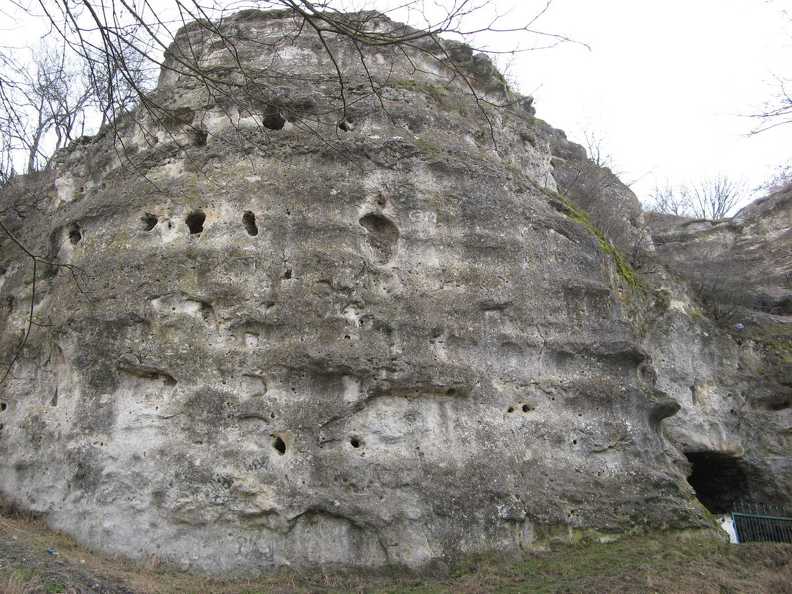 Пещера Чокурча на Луговой 77.