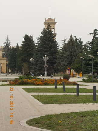 Гори. Парк у музея Сталина.