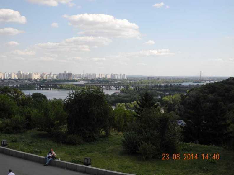 Левый берег киева. Киев вид с левого берега.